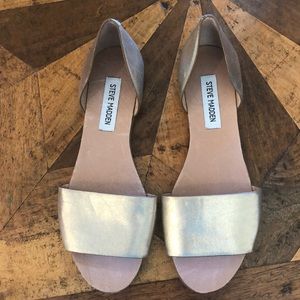 Steve Madden Gold Sidestep Sandal